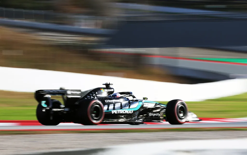 04-M560538 - InsideRacing.com